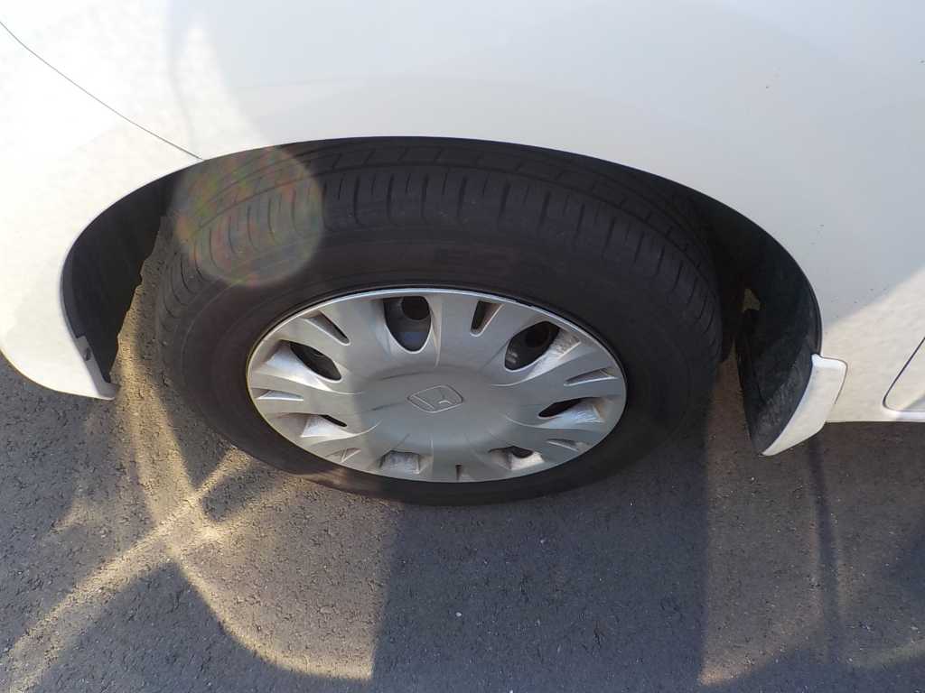 A picture of 2011 Honda Fit Hybrid