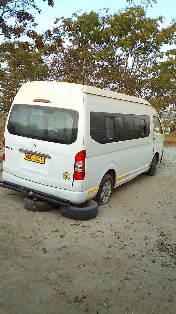 A picture of Mother quantum with 5l engine 