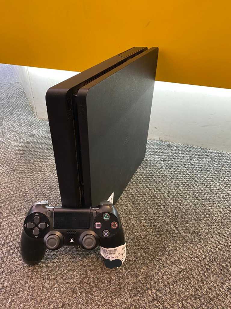 Playstation 4 Slim