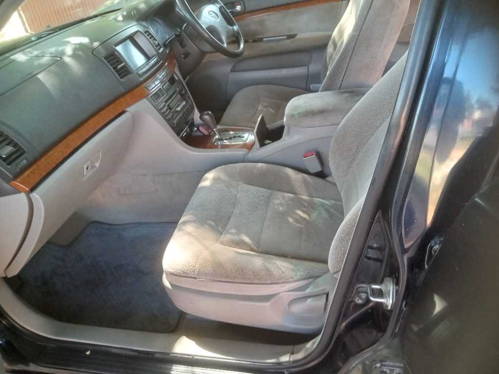 A picture of Toyota Mark 11 Grande