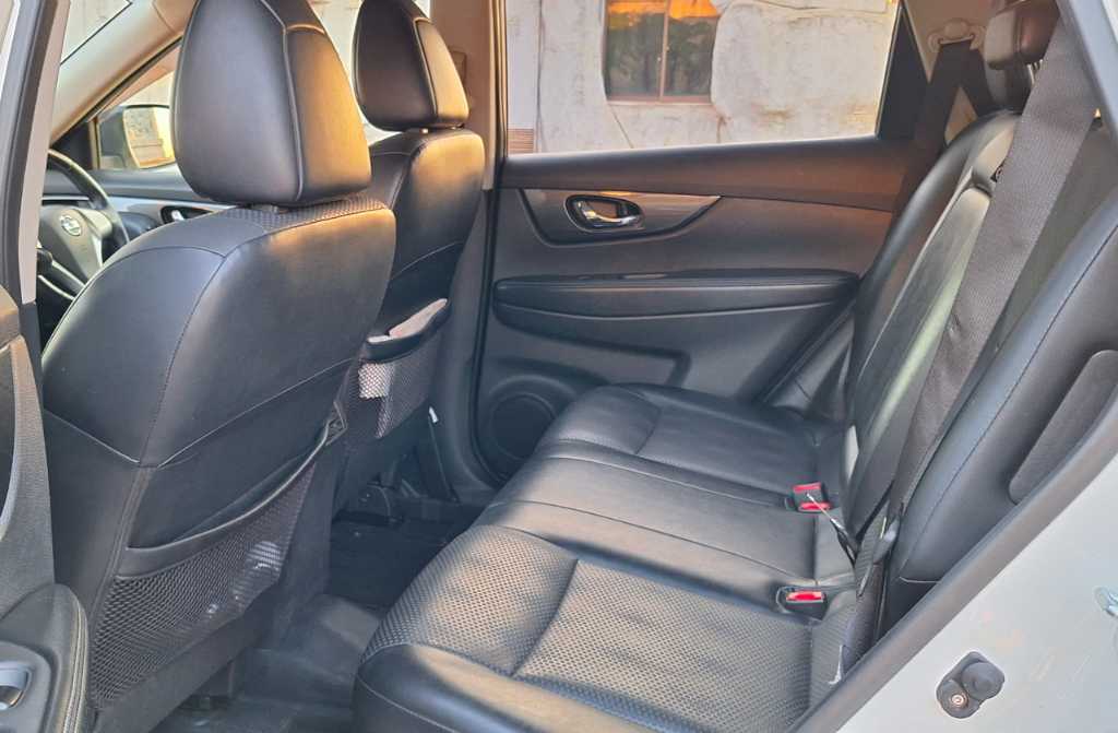 A picture of Nissan Xtrial 