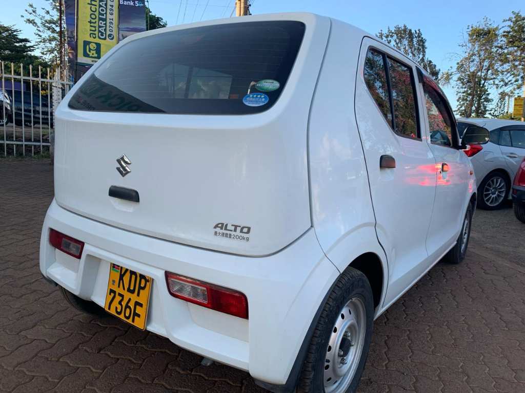 A picture of 2017 Suzuki alto just 680k