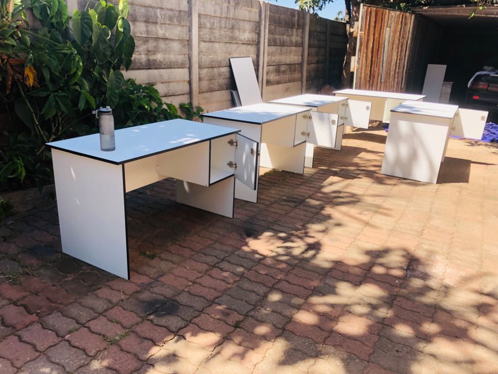 Office desks $78
