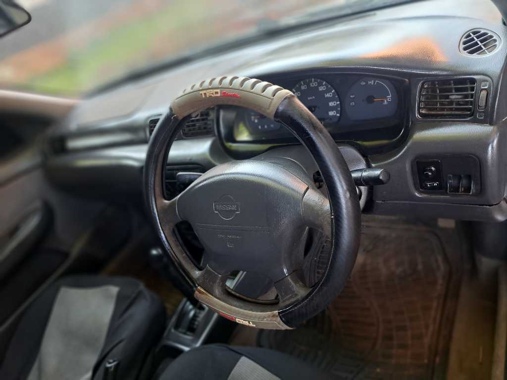 A picture of Toyota Sunny Sedan 