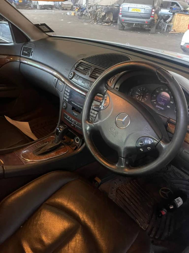 A picture of Benz good condition
