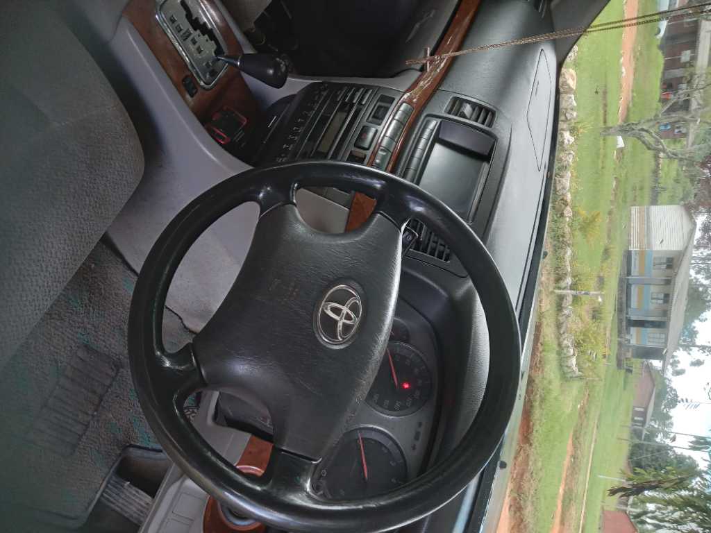 A picture of Toyota Mark 11 Grande