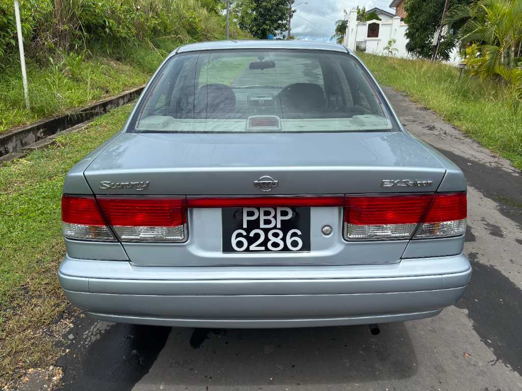 A picture of Nissan Sunny B15