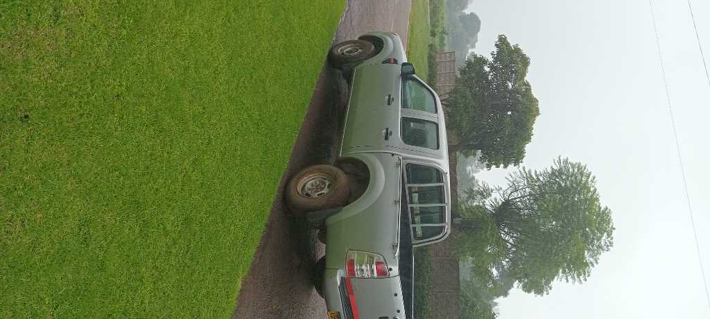 A picture of Ford Ranger twin cab 2011 model