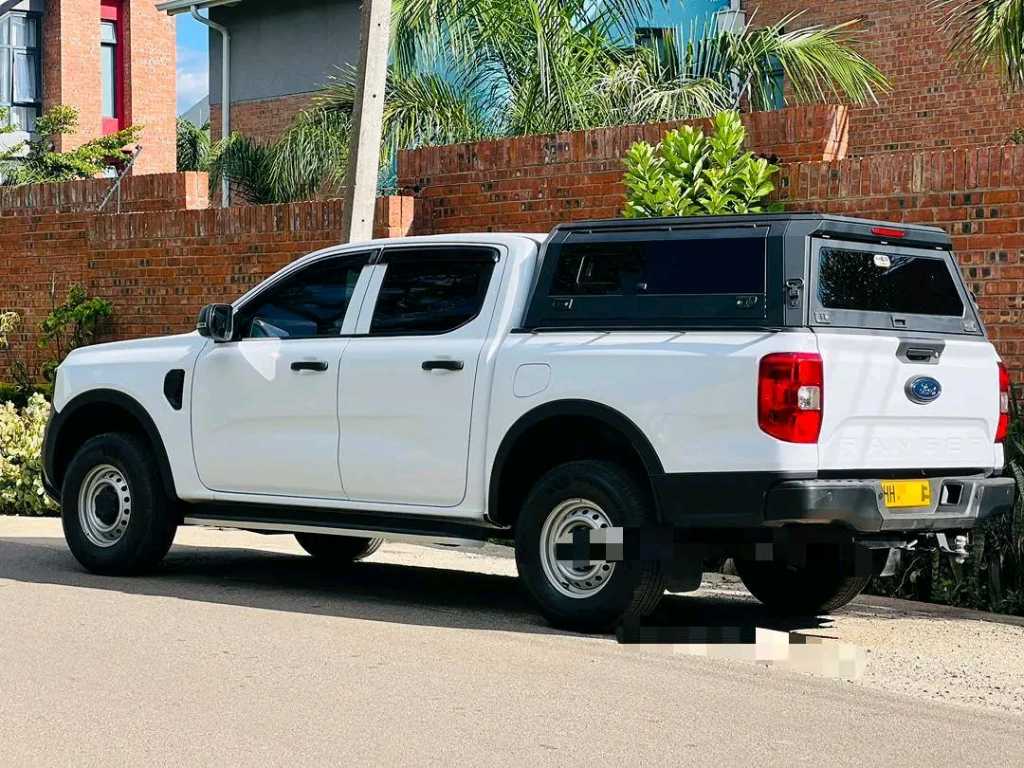 A picture of Brand New 2025 Ford Ranger Manual 6 Speed 4x4 with