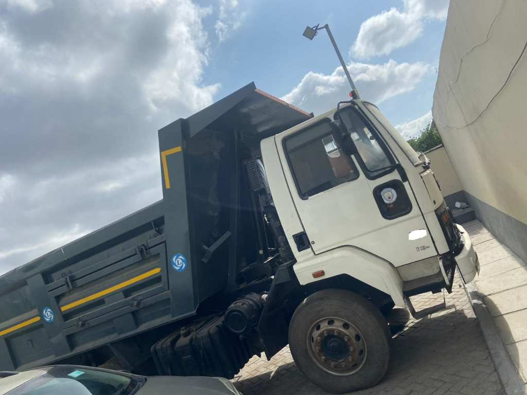 A picture of ASHOK LEYLAND TIPPER 2518IL for SALE 