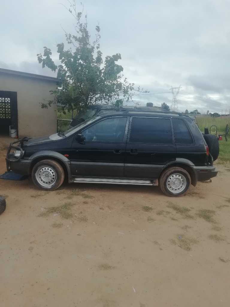 RVR Mitsubishi 