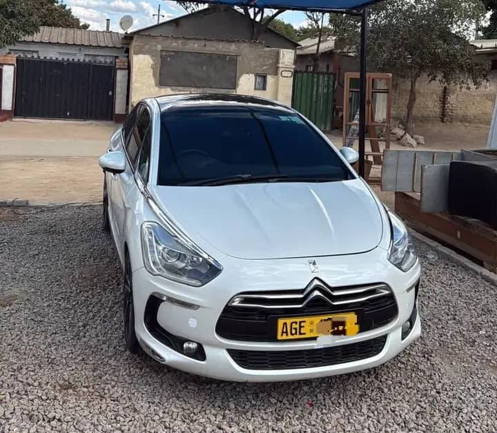 Citroën DS5 Hatchback 