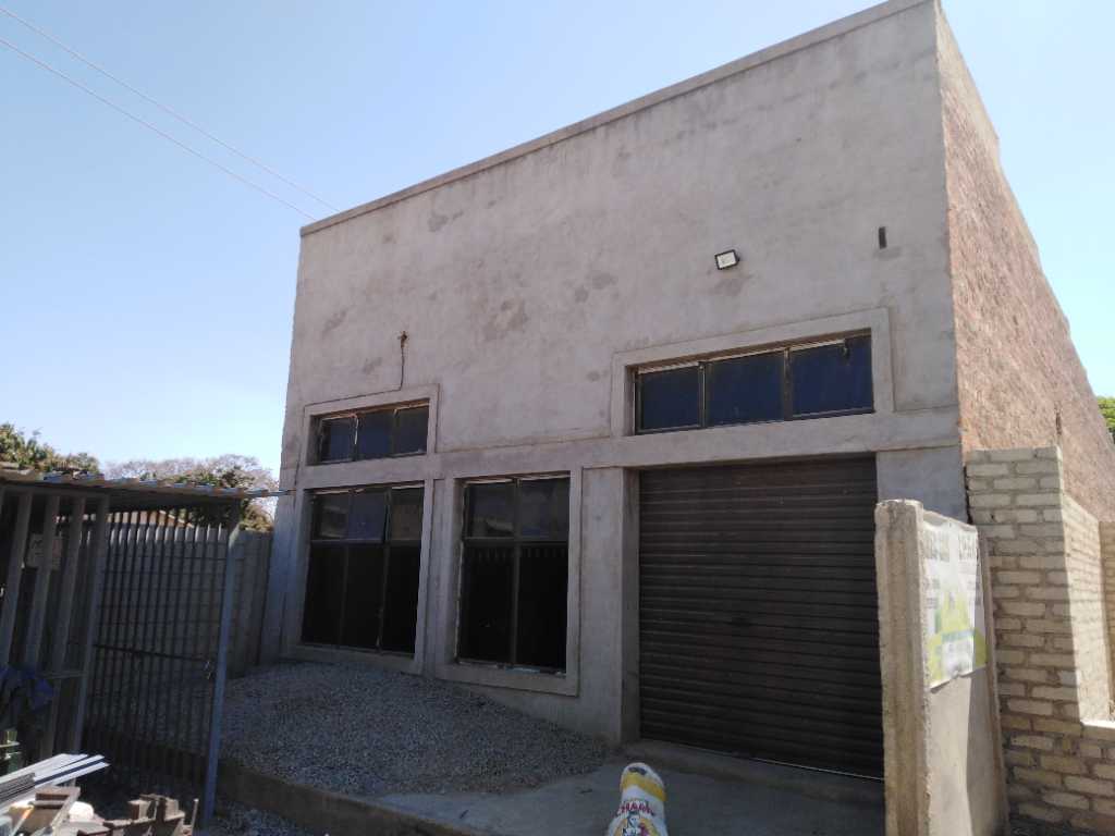 RETAIL SHOP FOR SALE 
MAKONI (Chitungwiza)