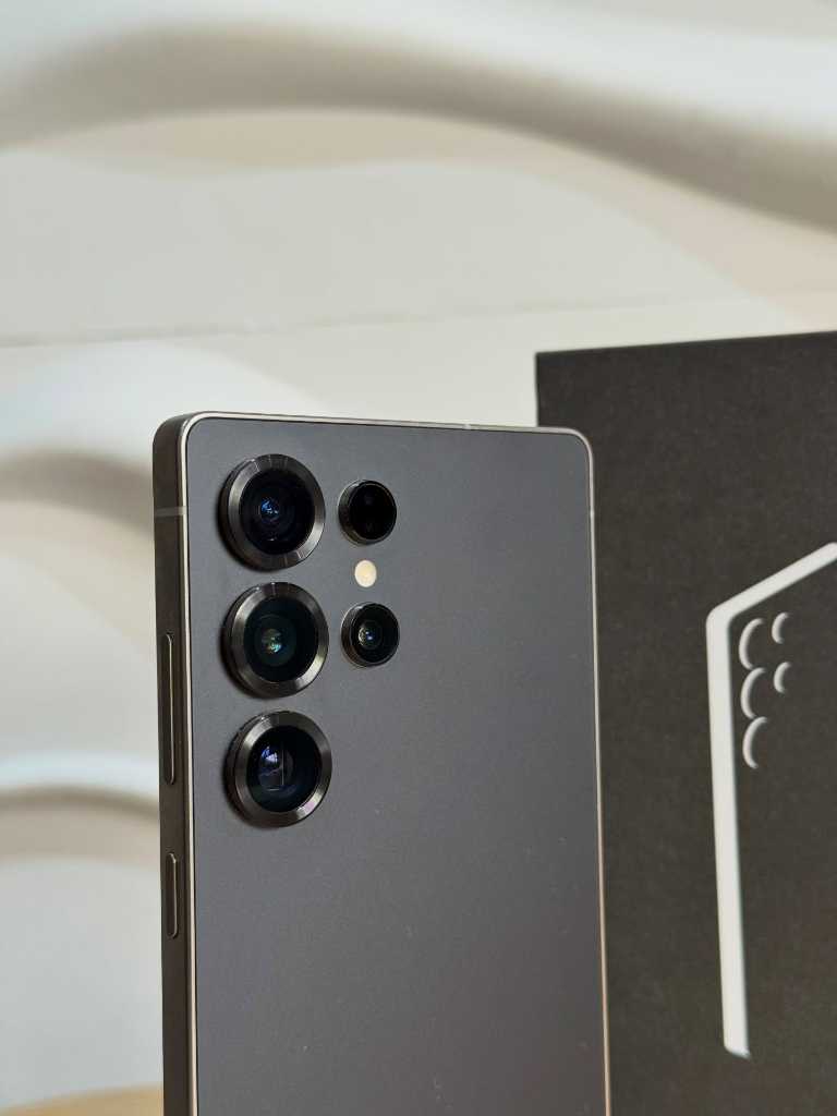 A picture of Samsung S25 Ultra