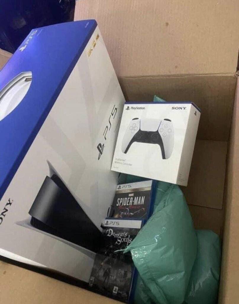 A picture of Sony Playstation 5 Disc Version Console