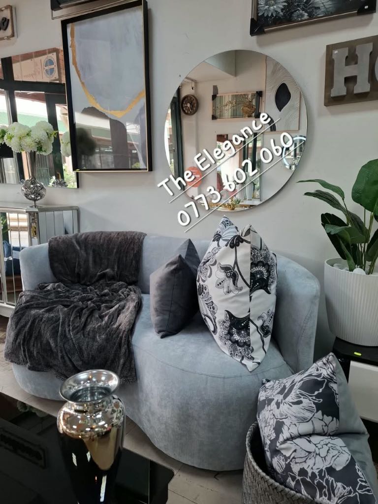 A picture of Love couch 2 Seater