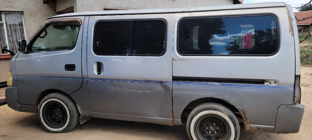 A picture of Nissan carravan