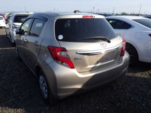 A picture of 2015 Toyota Vitz