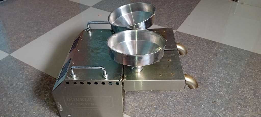 A picture of Intelligent oil press