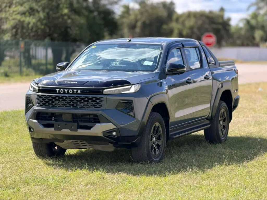A picture of Toyota hilux overland plus