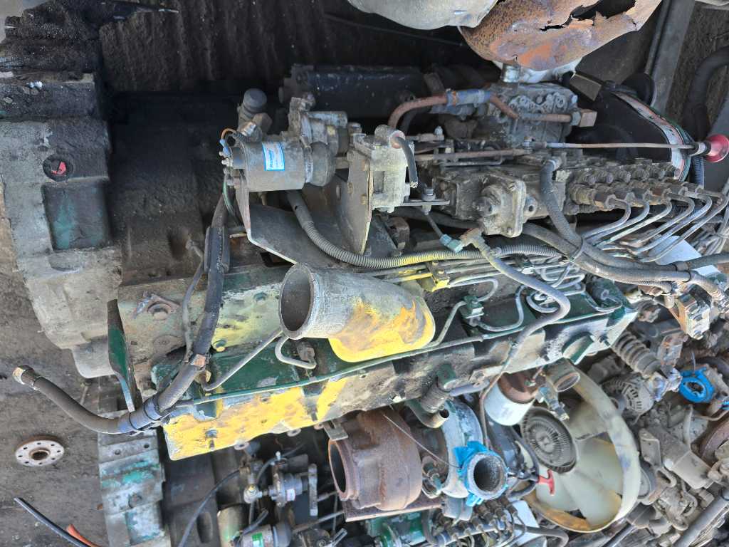 A picture of Cummins 6ct Engines 