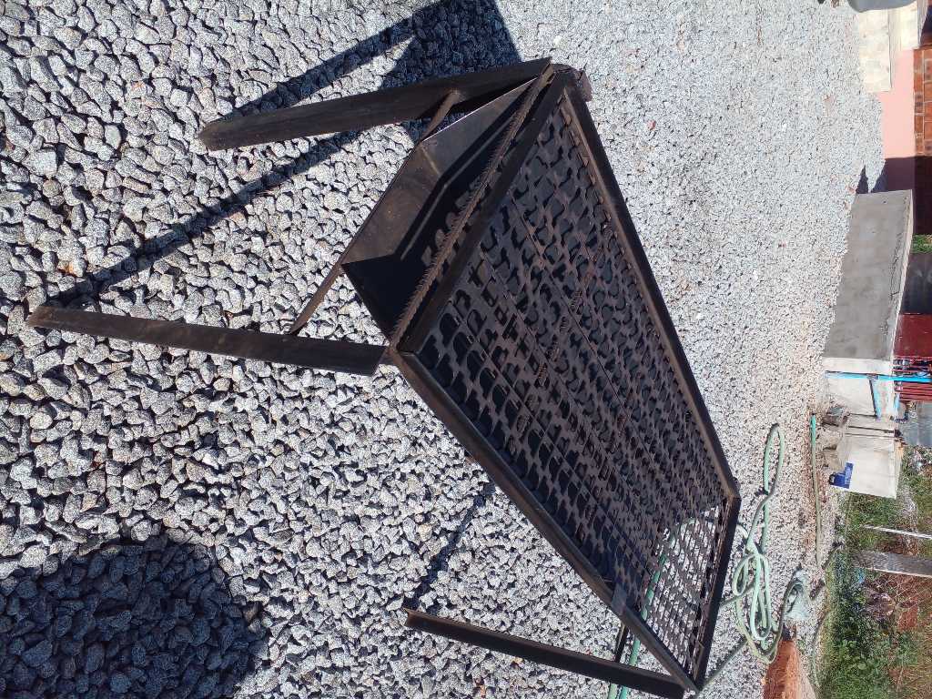 Braai stands for sale suitable for home use and business uses 