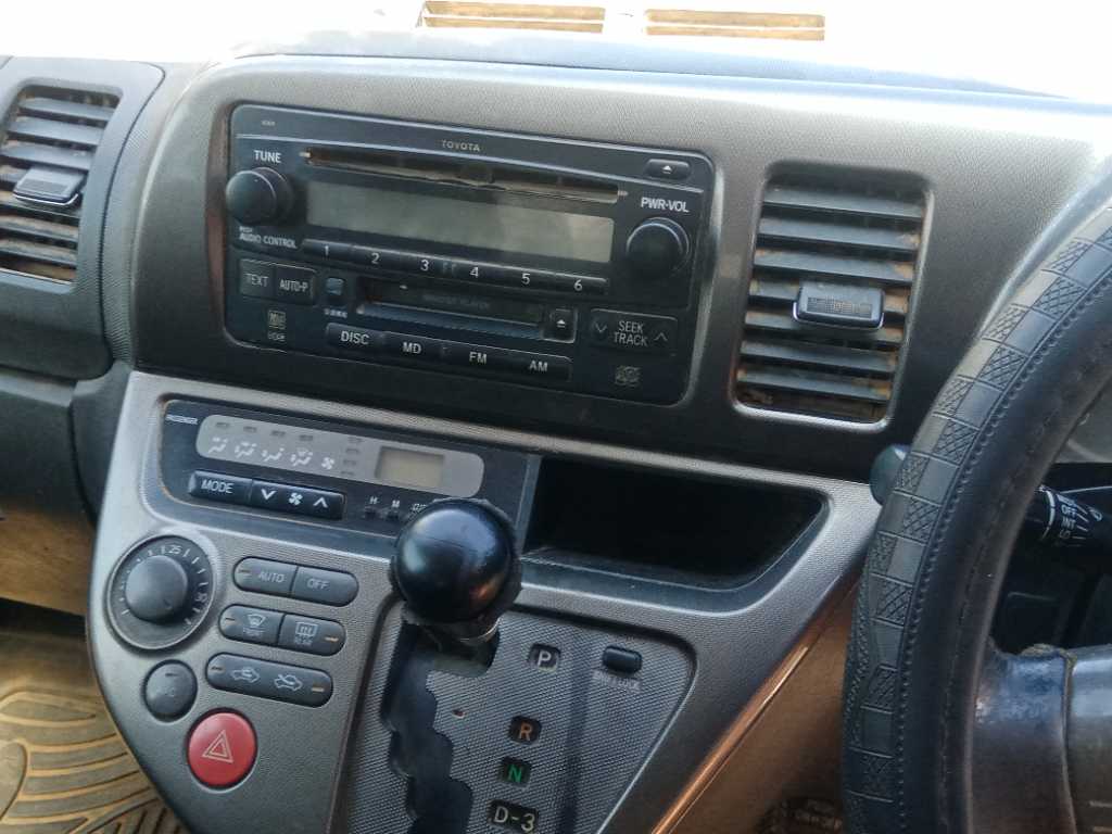 A picture of Toyota Wish for sale
