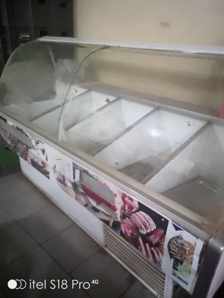 A picture of Butchery display fridge 5 compartments