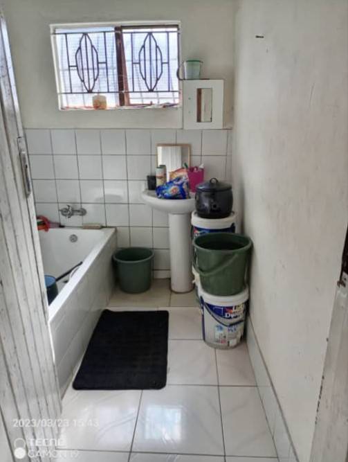 A picture of 4 BEDROOM HOUSE FOR SALE EMAKHANDENI A BULAWAYO 