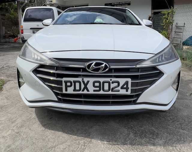 A picture of 2019 Hyundai Elantra GLS