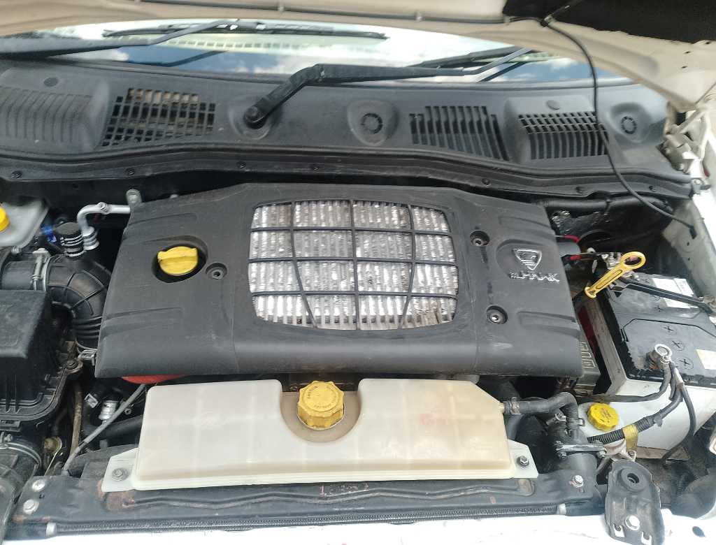 2.2litre Mhawk Mahindra engine and gearbox 