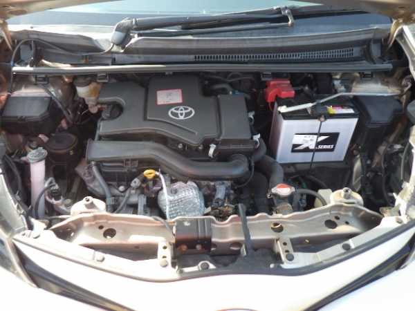 A picture of 2015 Toyota Vitz