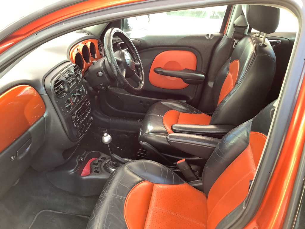 A picture of PT CRUISER CHRYSLER