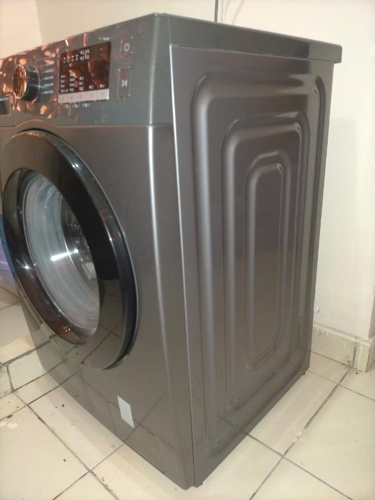 A picture of Samsung Washing Machine WW70T4020CX
