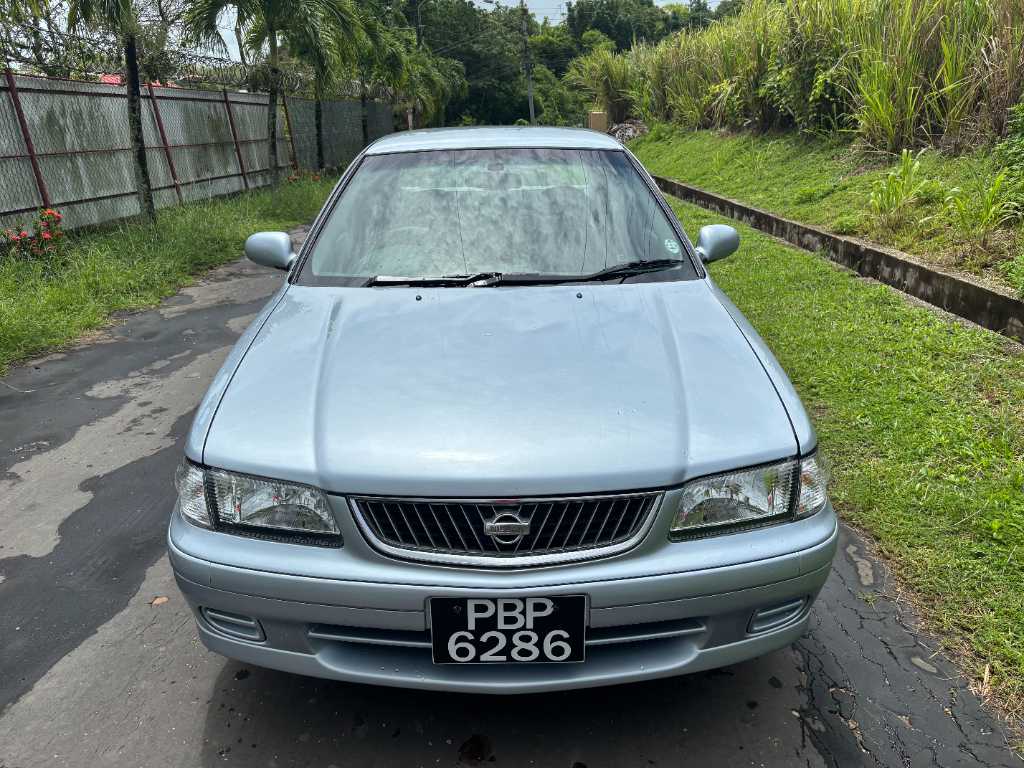 A picture of Nissan Sunny B15