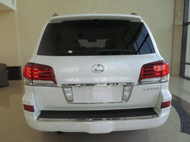A picture of Neatly Used Lexus LX 570 2013 In Good Condition