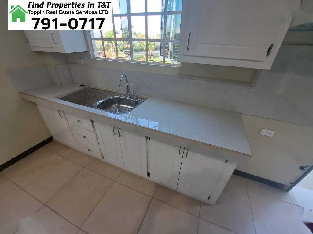 A picture of Spacious 2 Bedroom Apartment Near Malabar Main Road From 3