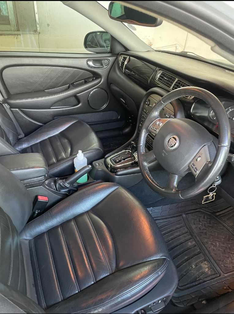 A picture of Jaguar x type 2008