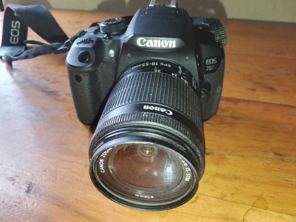 A picture of Camera EOS700 D