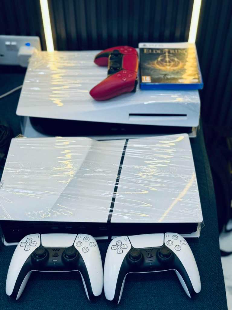 A picture of F S SONY PLAYSTATION5 SLIM