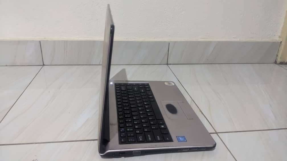 A picture of POSITIVO BGH I5 500GB HDD 4GB RAM