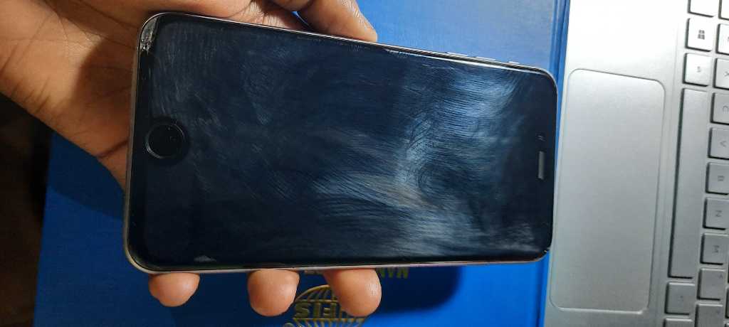 A picture of iphone 6s plus