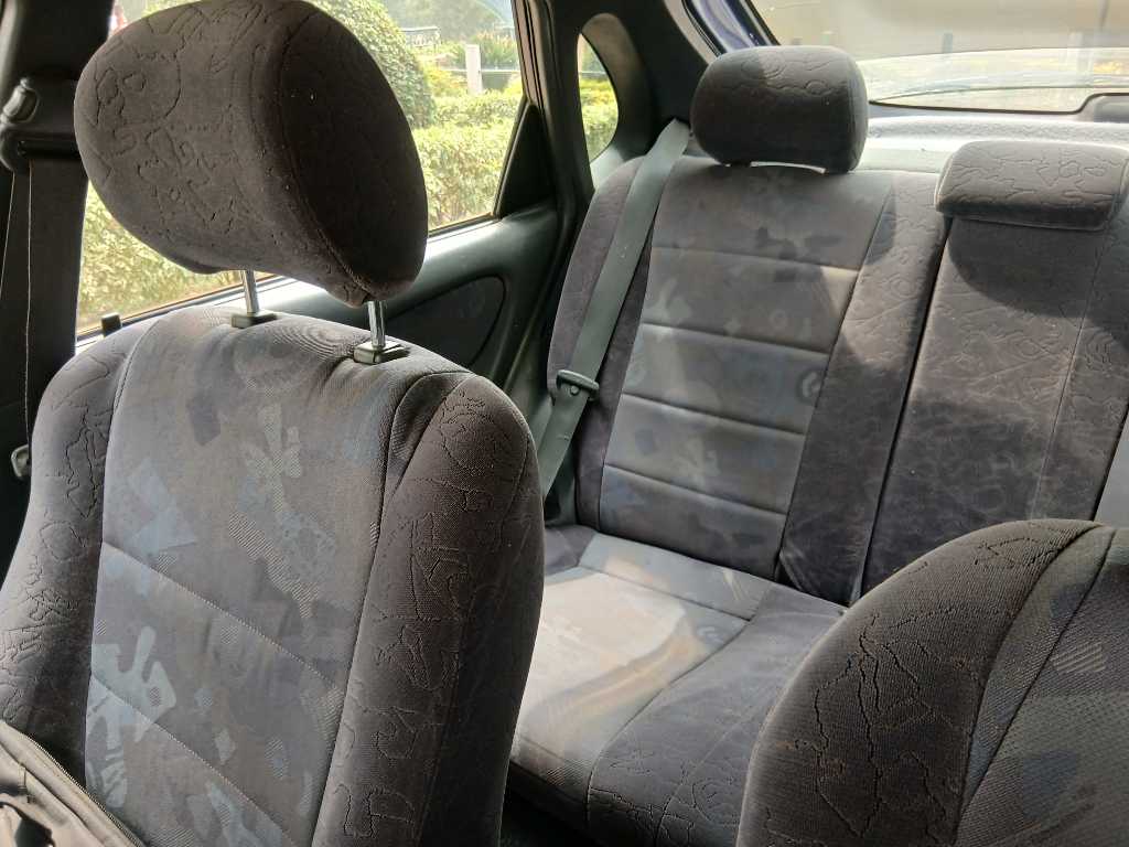 A picture of Toyota corolla maco 1999 