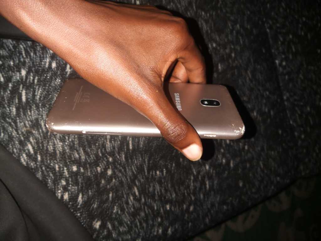A picture of Samsung galaxy j7 refine 