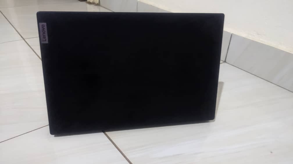 A picture of LENOVO IDEAPAD 13TH GEN i3 512ssd 8gb ram