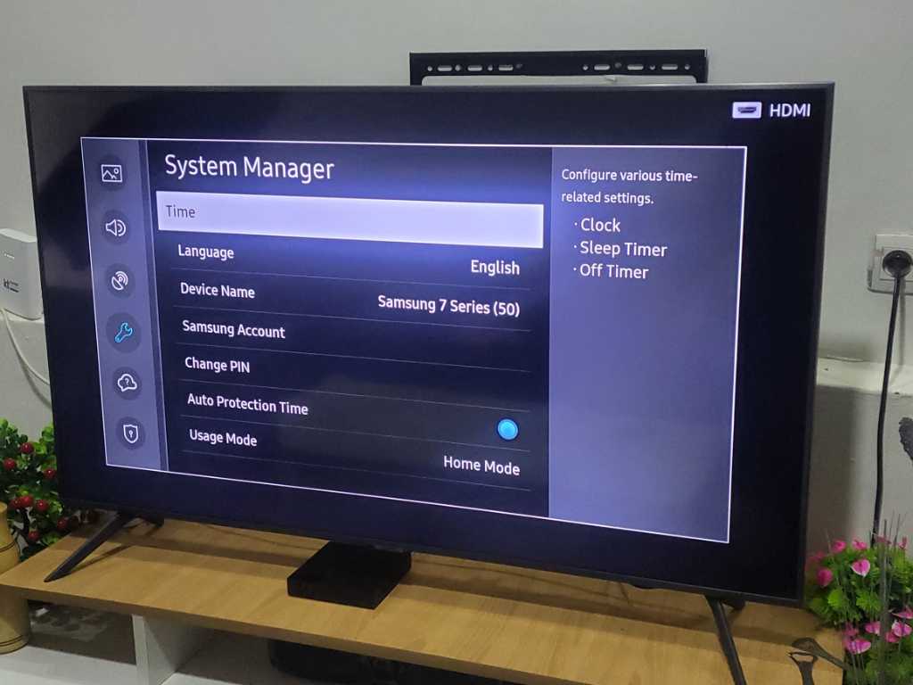 A picture of Samsung smart tv 50 inches Series 7 Made in Slovakia