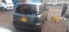 A picture of Toyota sienta 2008 contact me 0702460865