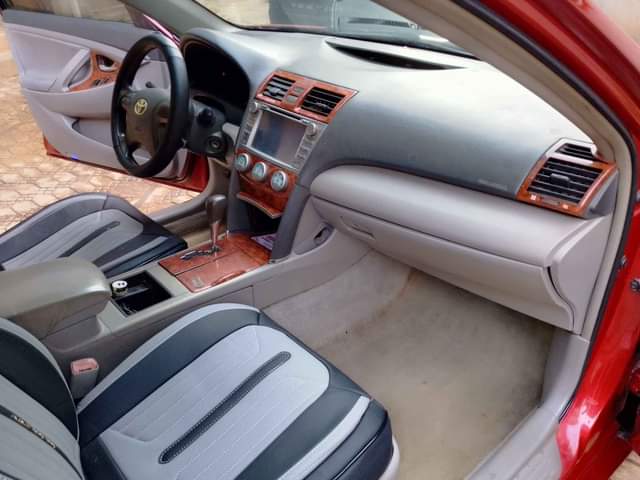 A picture of Toyota Camry spider 08067069081