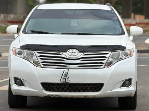 A picture of NEATLY USED 2011 TOYOTA VENZA TOO CLEAN IN OUT UNTAMPERED