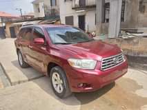 A picture of Clean Registered 08 Toyota Highlander For Sale